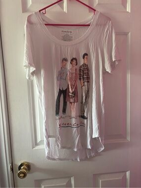 Sixteen Candles Sleep shirt size medium